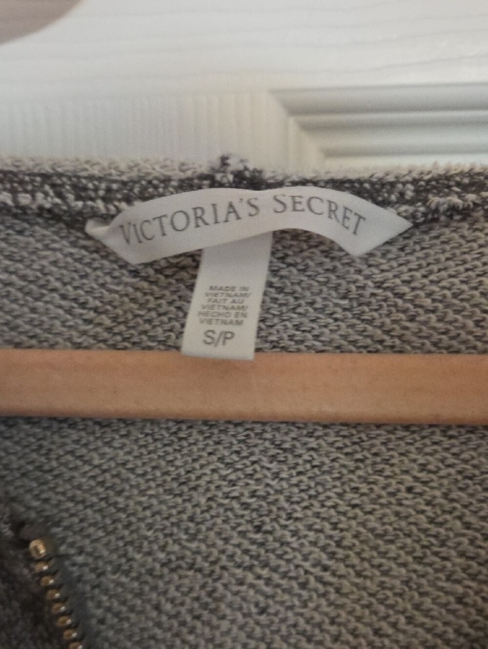 Victoria's Secret Charcoal Gray Zip-Up Hooded Cardigan SMALL Y2K - Picture 2 of 3